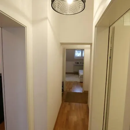 Apartment Charming Away: Close To Messe