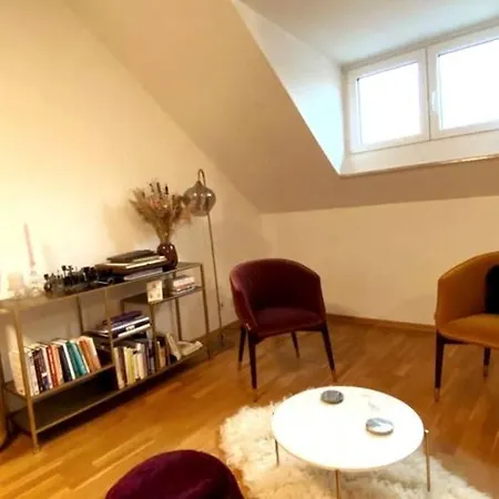 Charming Away: Close To Messe Apartment Düsseldorf